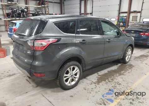 2017 Ford Escape Se z USA, uszkodzony, nr VIN 1FMCU9GD5HUD73632